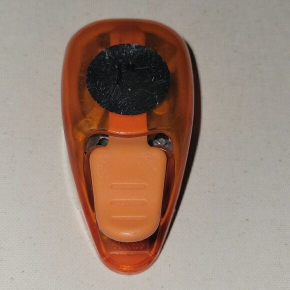 EK Success Circle Stamp Paper Puncher - Picture 2 of 3